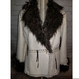 Women's Winter White Cream Jacket. Size L.